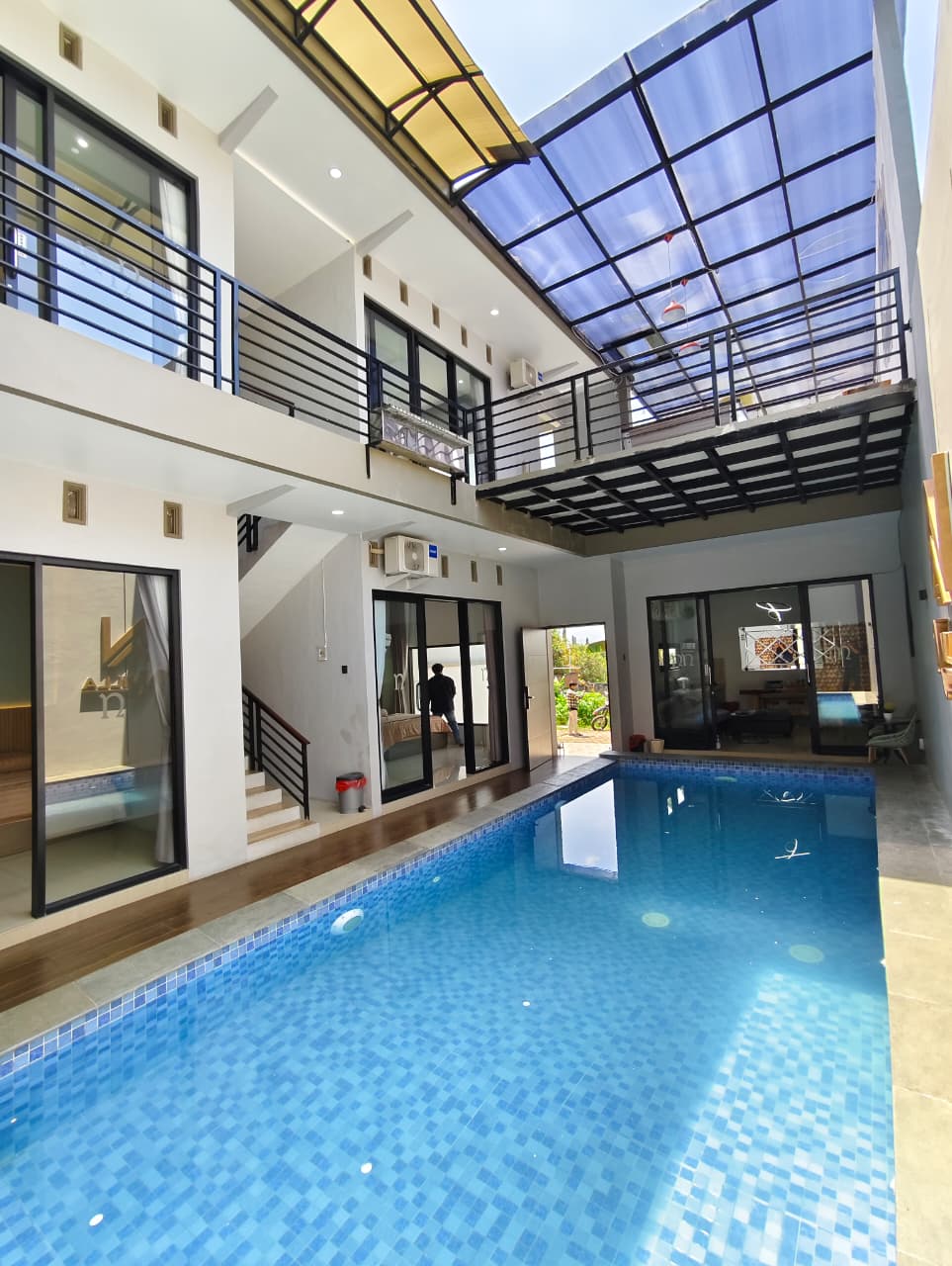 Villa N
